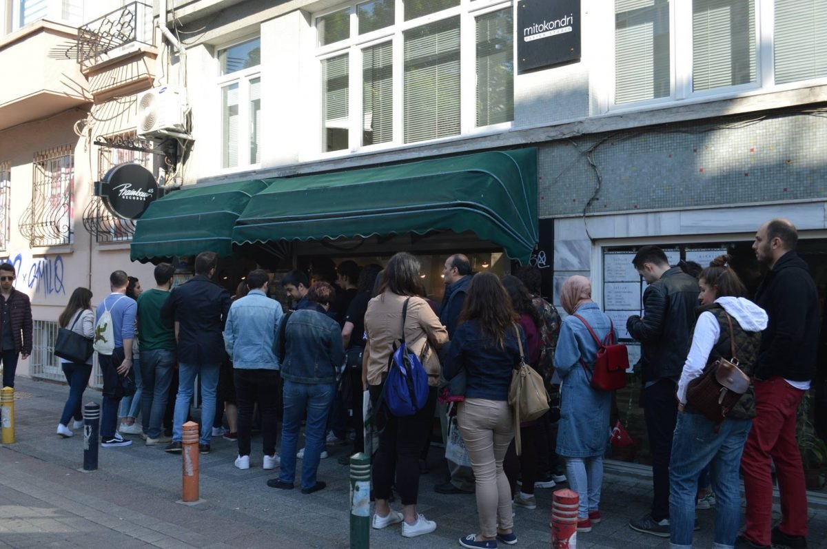 rainbow45 records mor ve otesi imza gunu